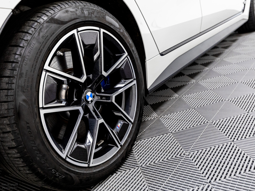 2025 BMW i4