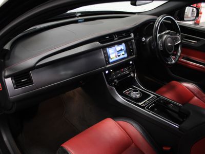 2016 Jaguar XF