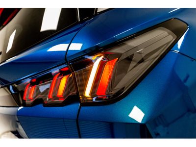 2025 Peugeot 5008