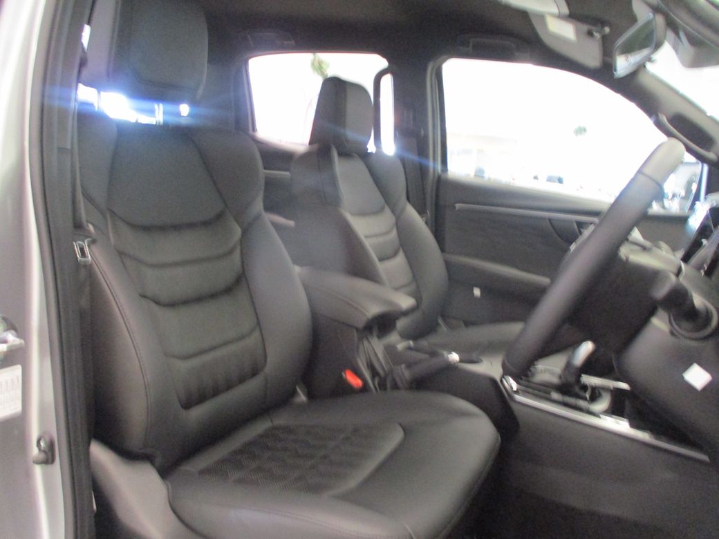 2025 Isuzu D-MAX