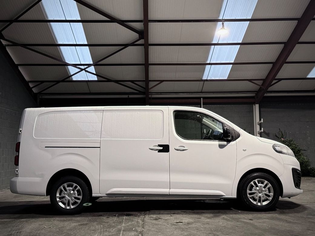 2022 Vauxhall Vivaro