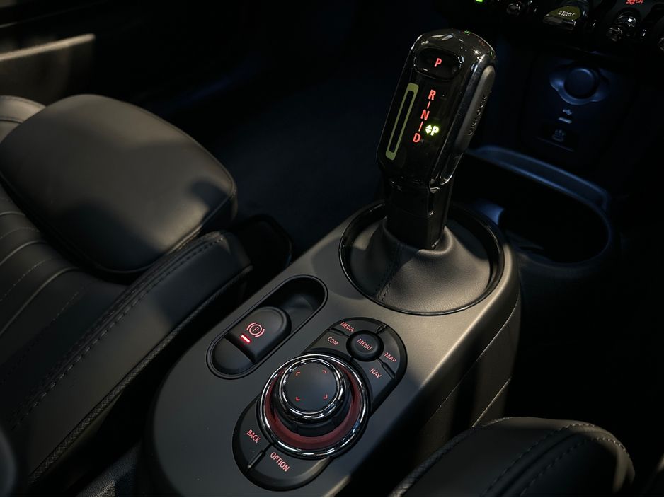 2024 Mini Hatch