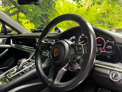 2019 Porsche Panamera