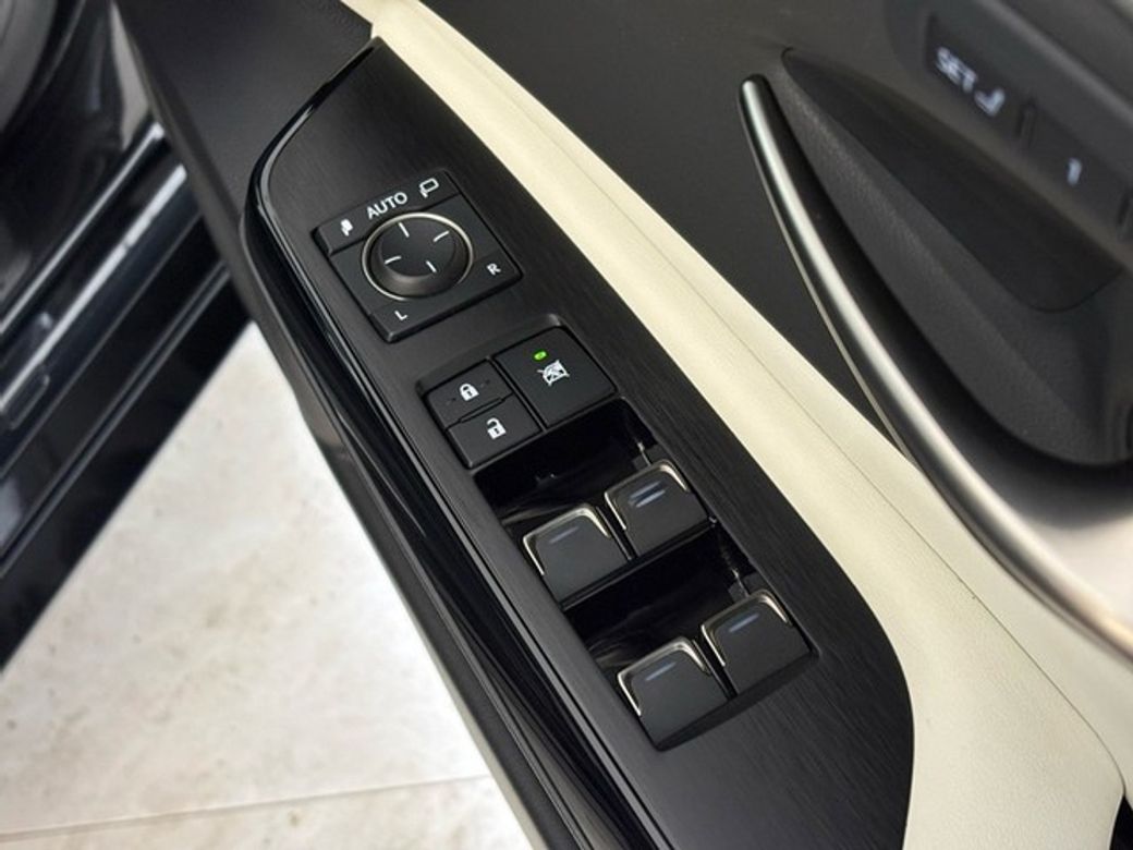 2023 Lexus ES 300h