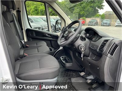 2025 Opel Movano