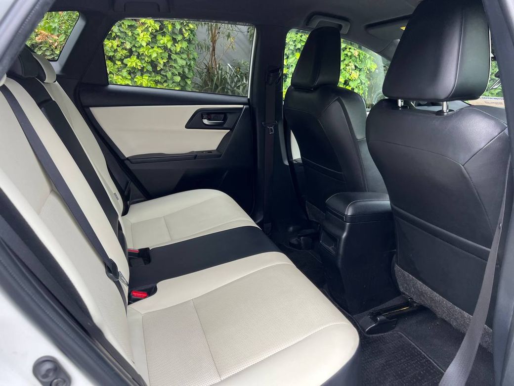 2017 Toyota Auris