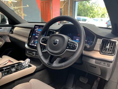 2025 Volvo XC90