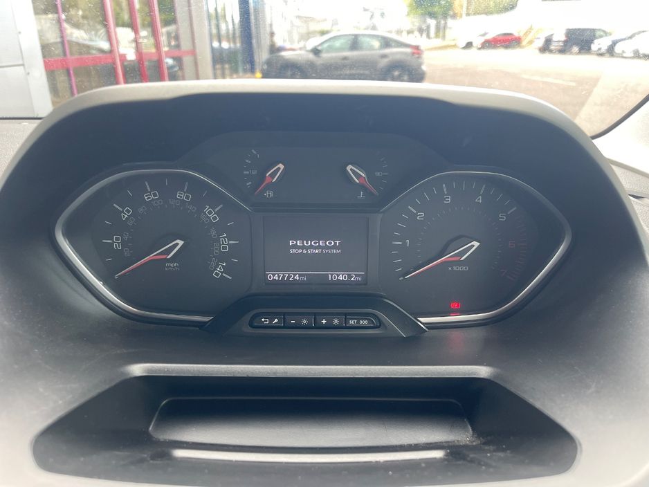 2023 Peugeot Partner