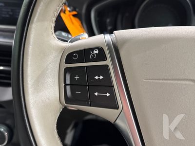 2018 Volvo V40
