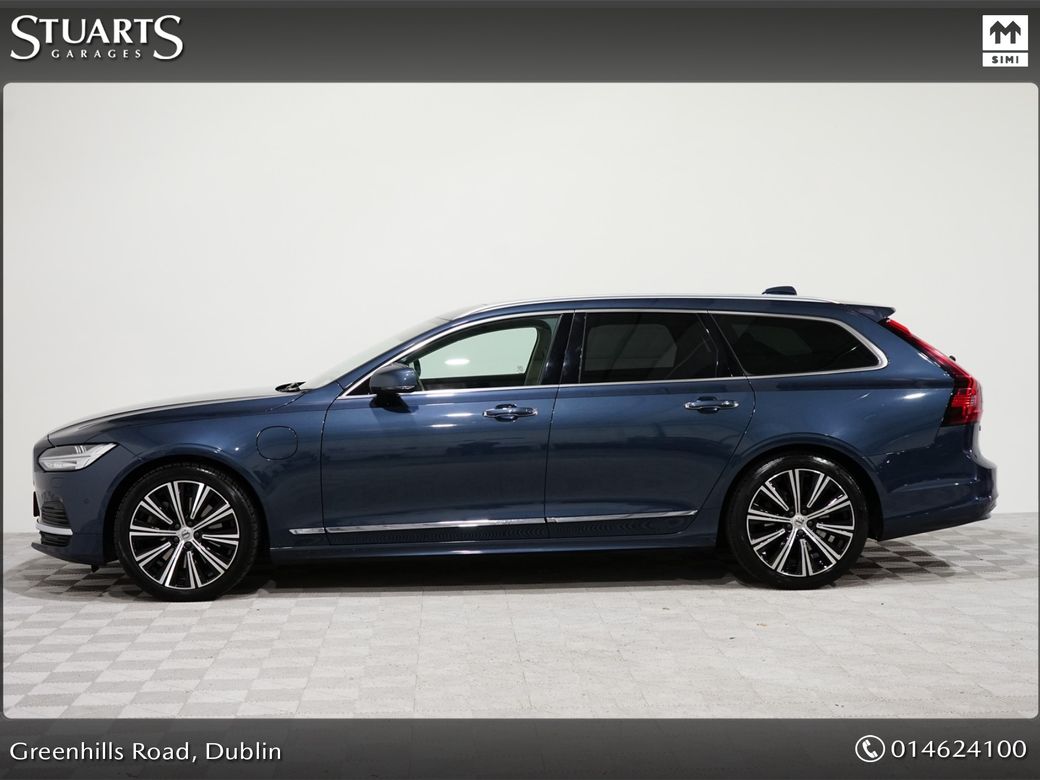 2021 Volvo V90