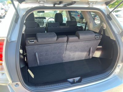 2019 Toyota Prius Alpha