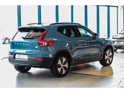 2023 Volvo XC40