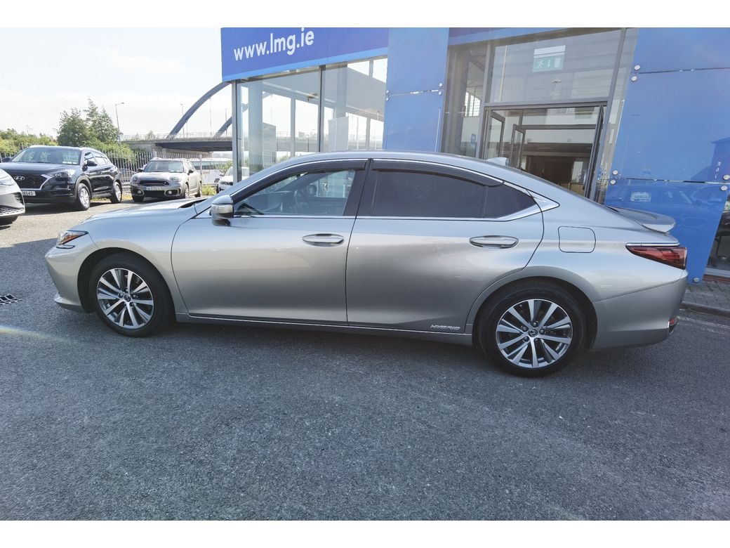 2020 Lexus ES 300h