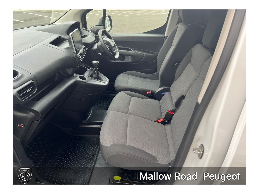 2023 Peugeot Partner