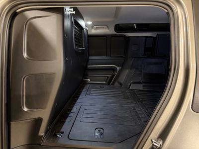 2023 Land Rover Defender