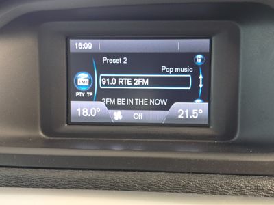 2017 Volvo V40