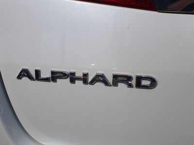 2013 Toyota Alphard