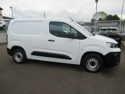 2022 Peugeot Partner