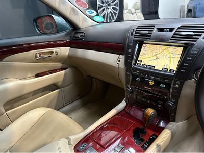 2007 Lexus LS 460