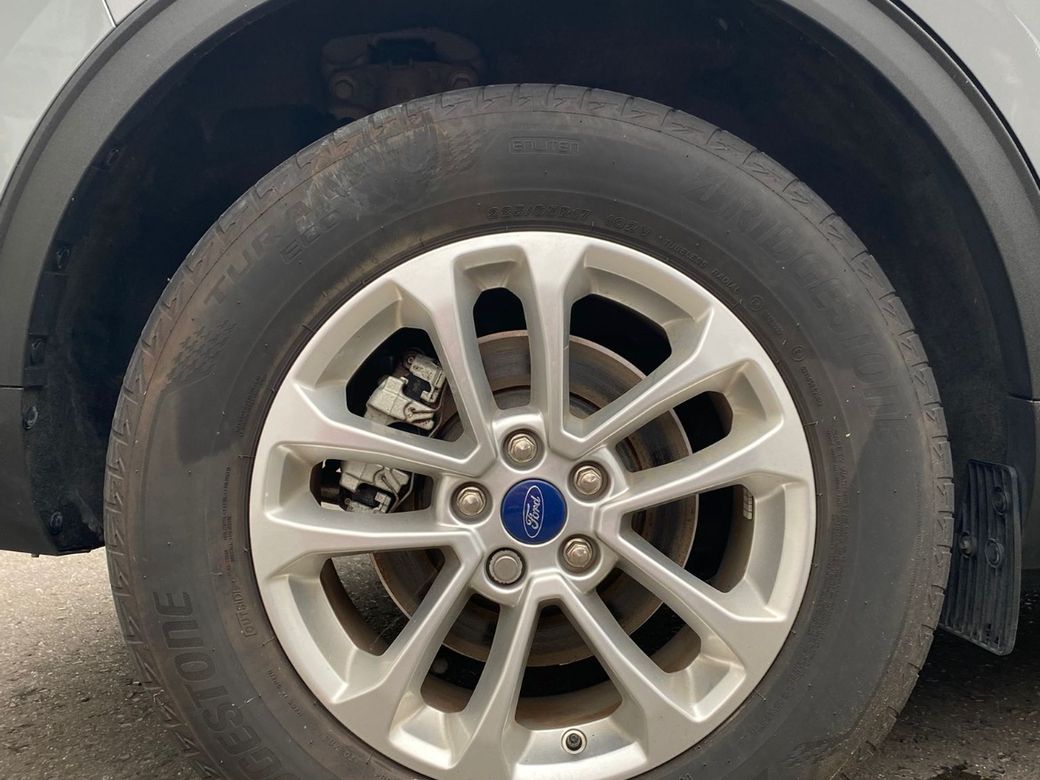 2022 Ford Kuga