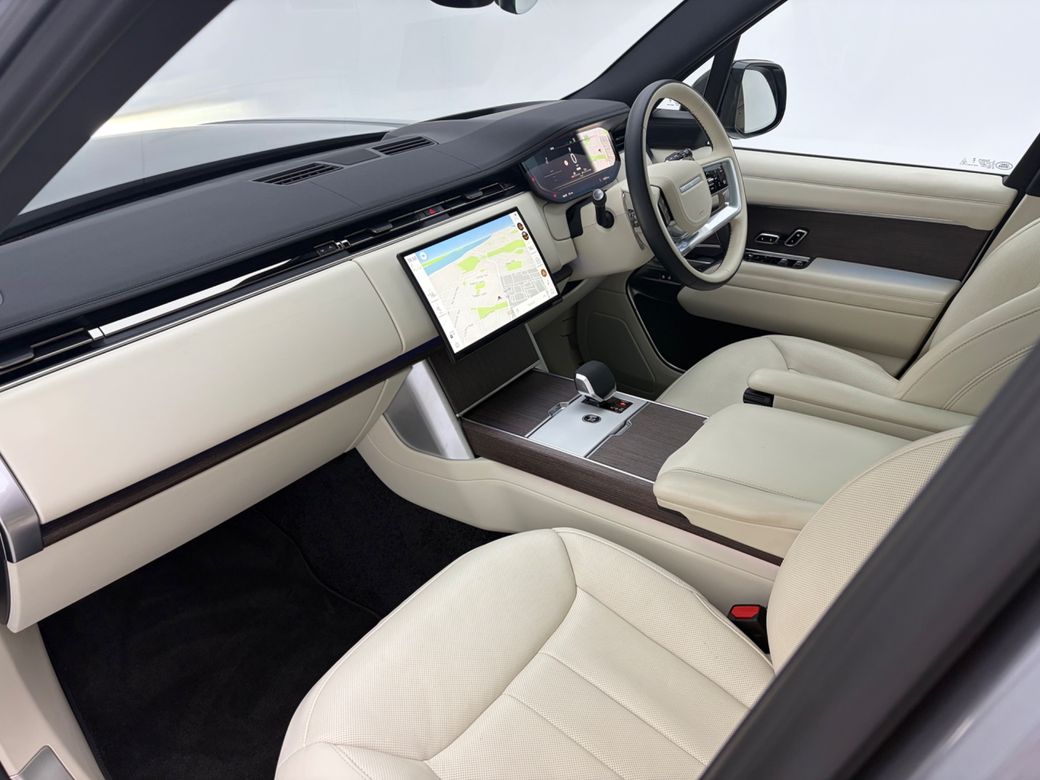 2025 Land Rover Range Rover