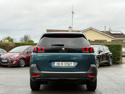 2019 Peugeot 5008