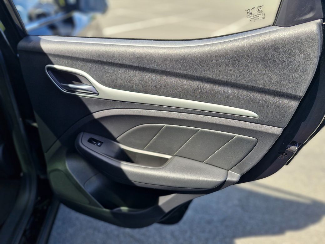 2020 MG ZS