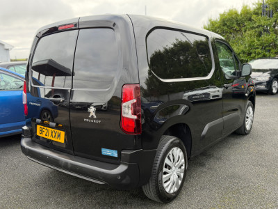 2021 Peugeot Partner