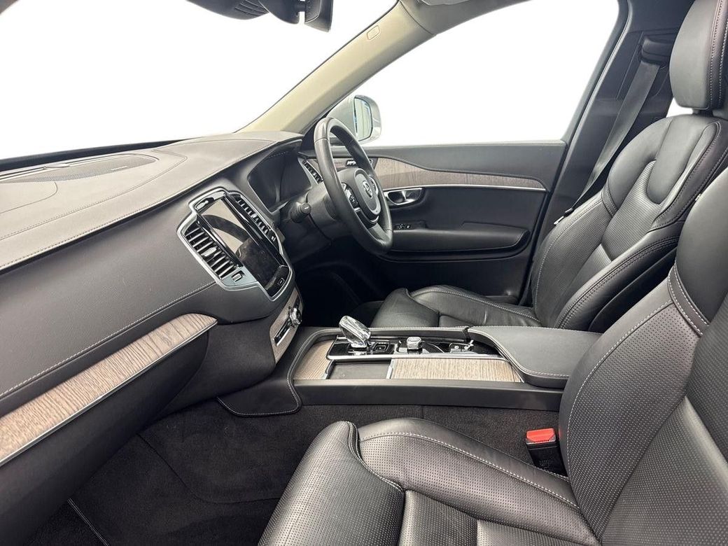 2023 Volvo XC90