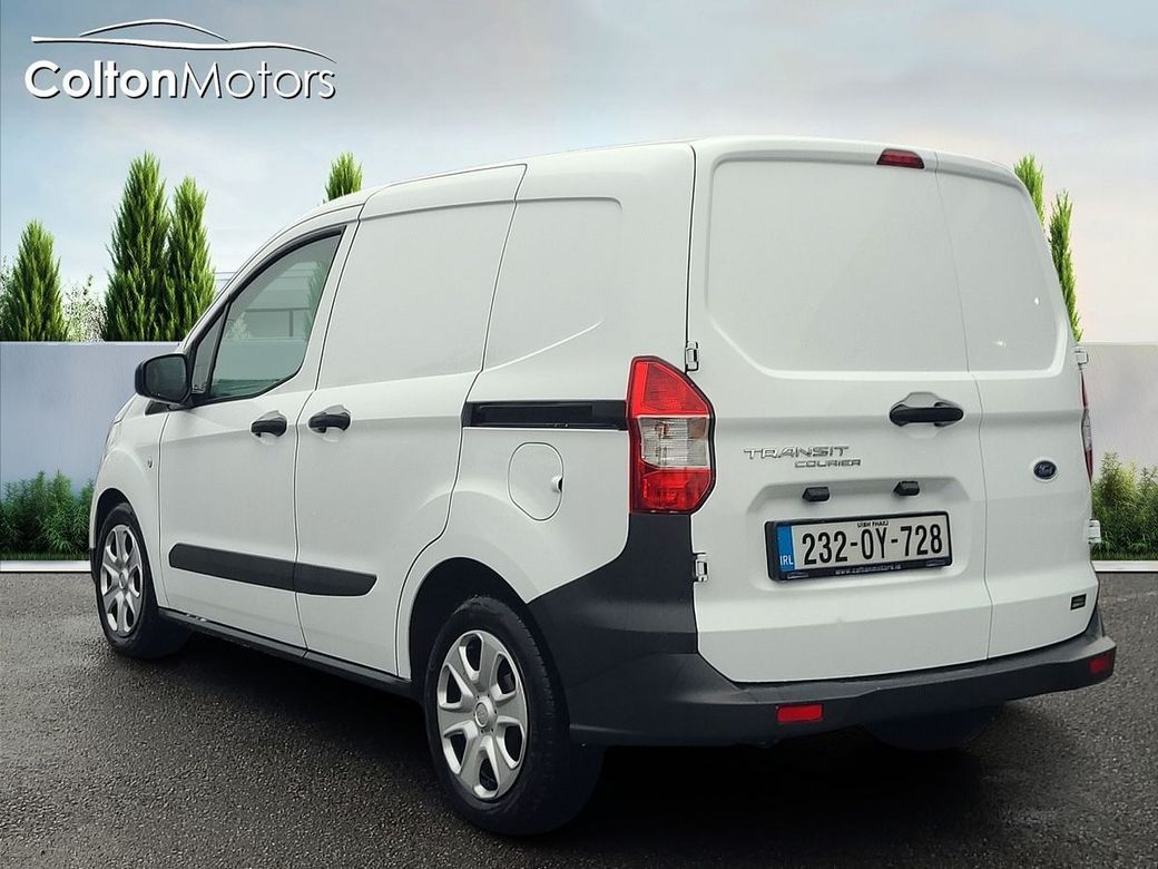 2023 Ford Transit Courier