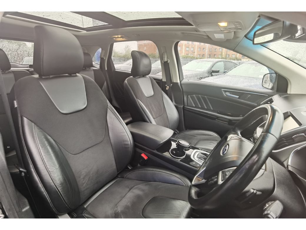 2016 Ford Edge