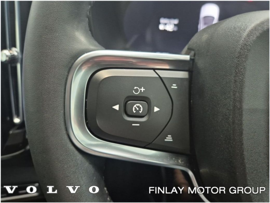 2023 Volvo C40