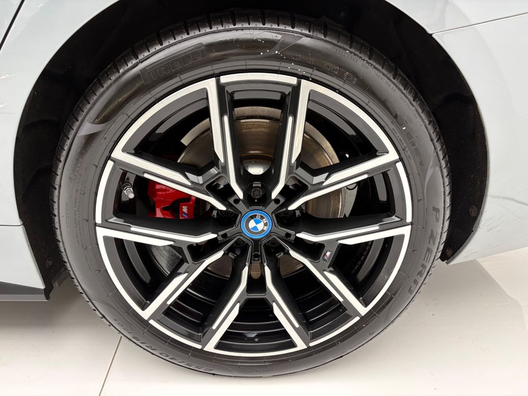 2023 BMW i4