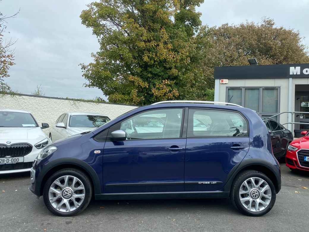 2016 Volkswagen up!