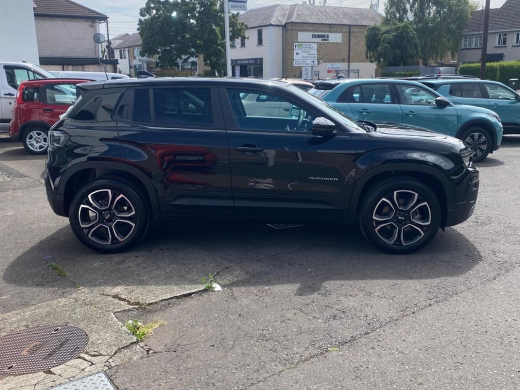 2025 Jeep Avenger