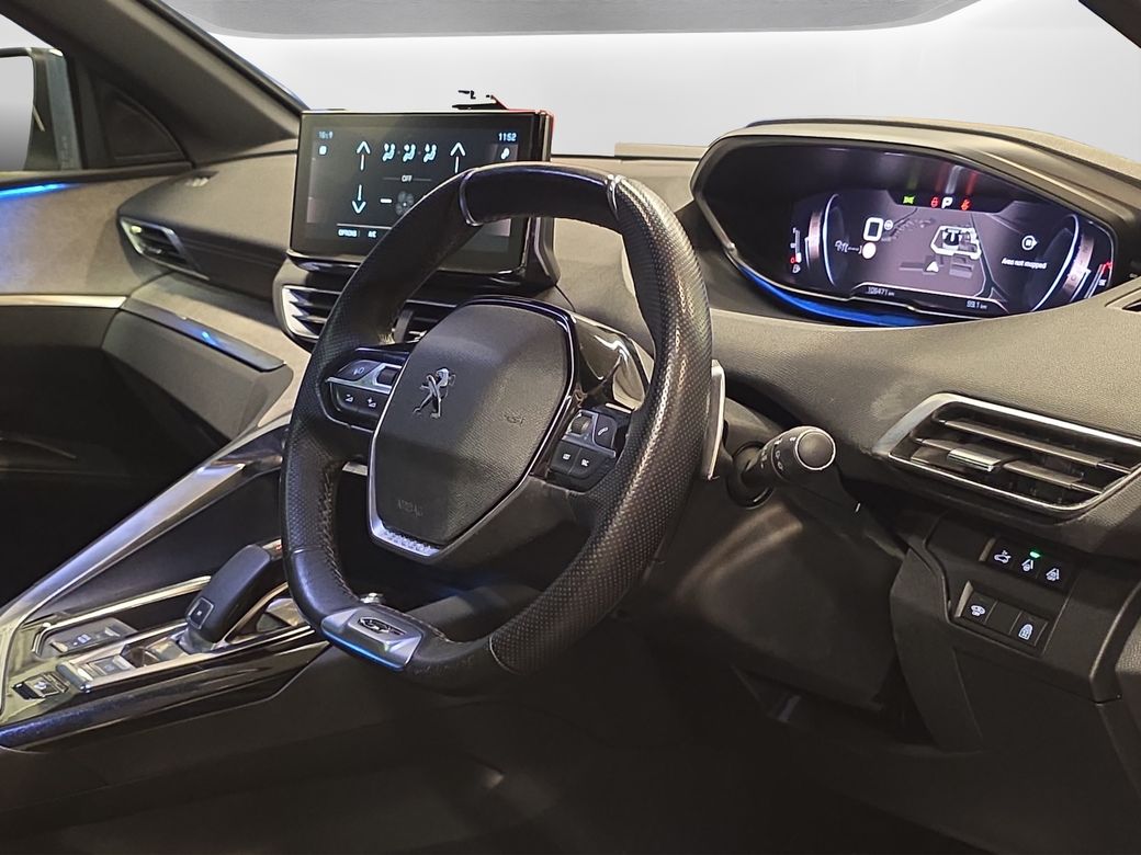 2021 Peugeot 5008