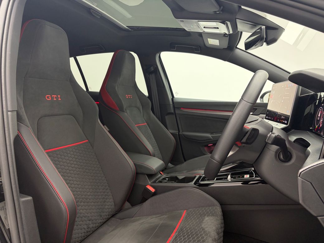 2025 Volkswagen Golf