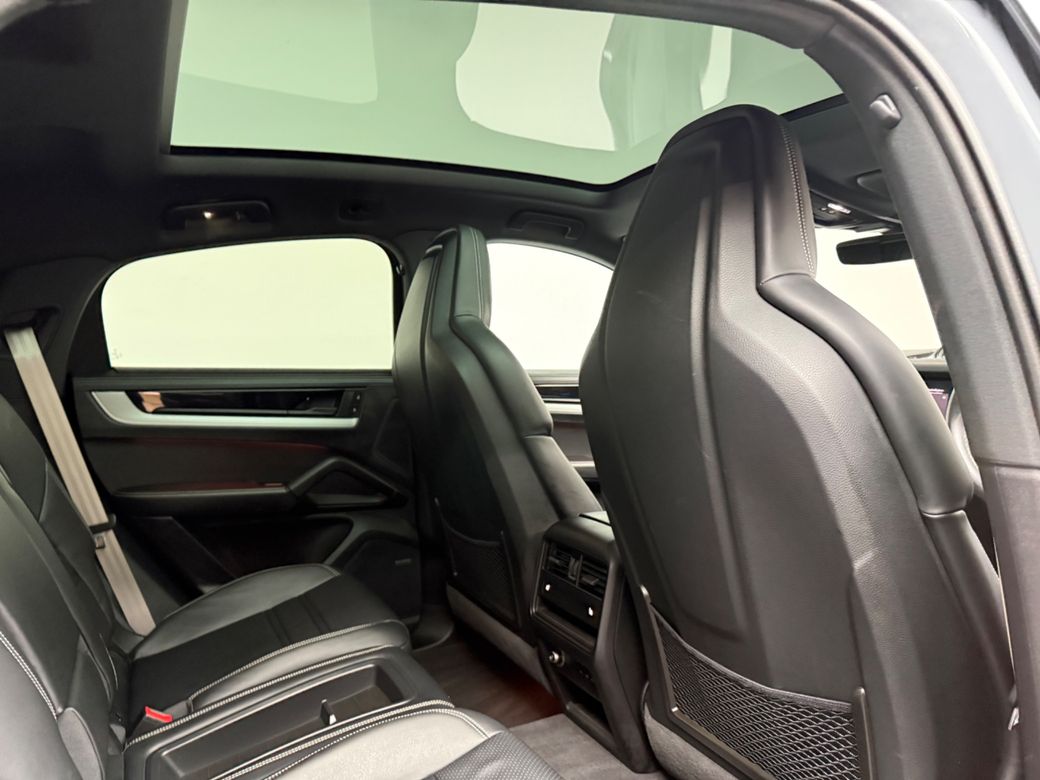 2025 Porsche Cayenne