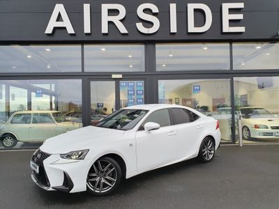 2016 Lexus IS 300h