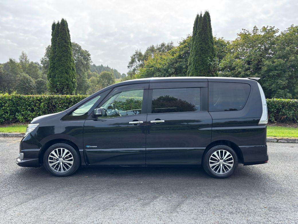 2015 Nissan Serena