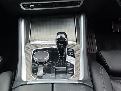 2022 BMW X6