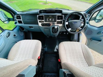 2013 CHAUSSON FLASH 10 LOW PROFILE R.H.D