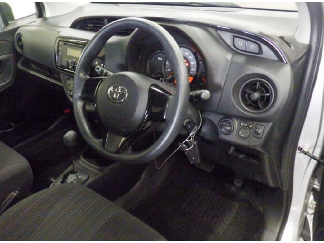 2017 Toyota Vitz
