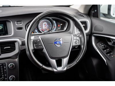 2016 Volvo V40