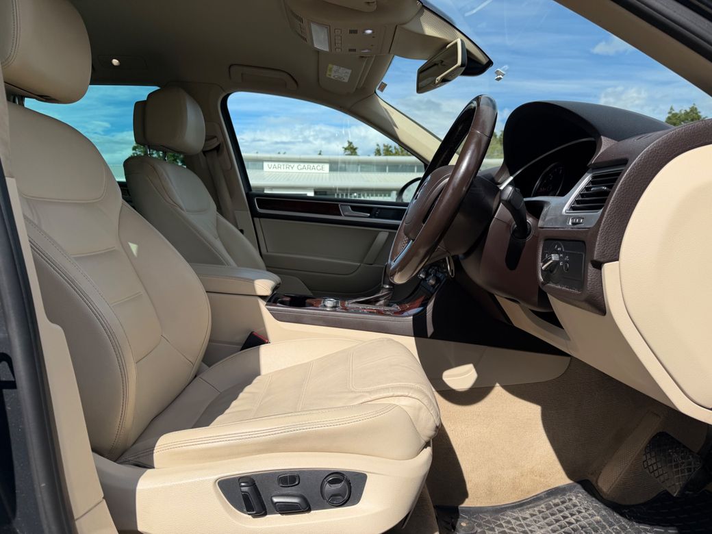 2016 Volkswagen Touareg