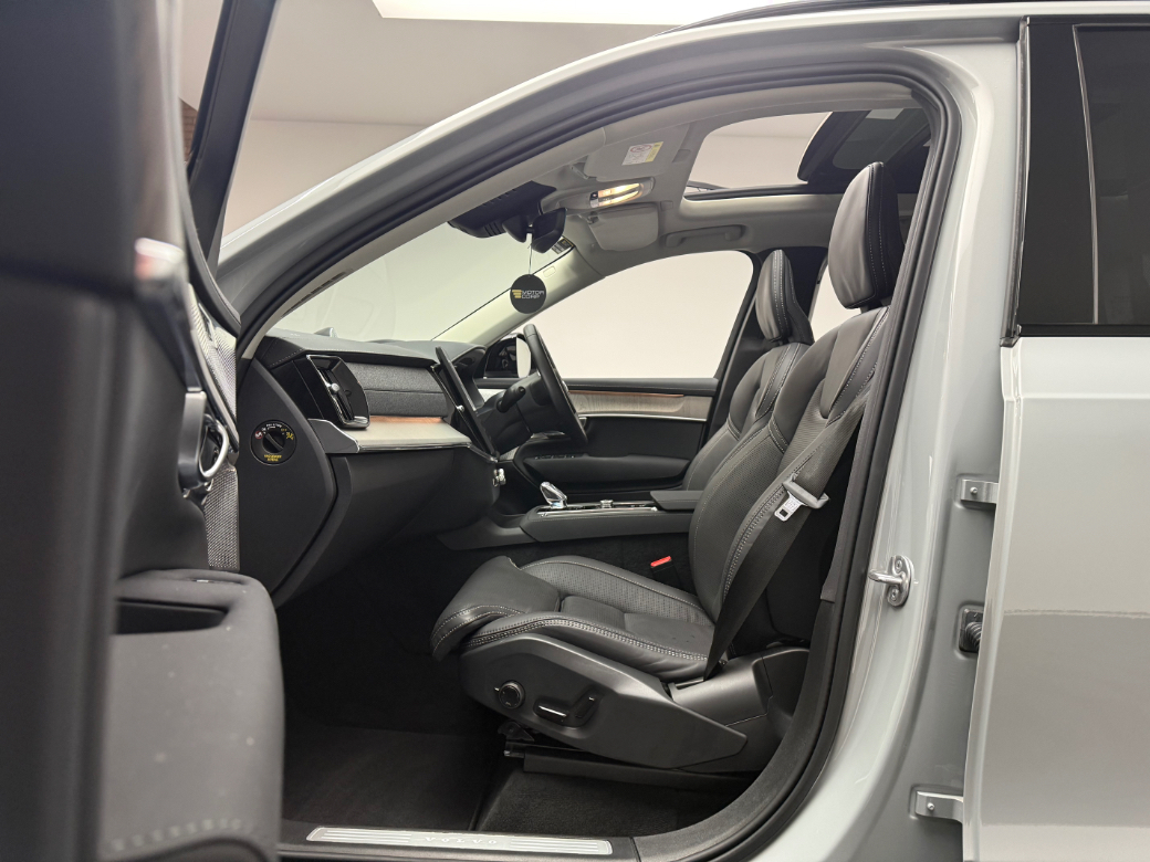 2025 Volvo XC90