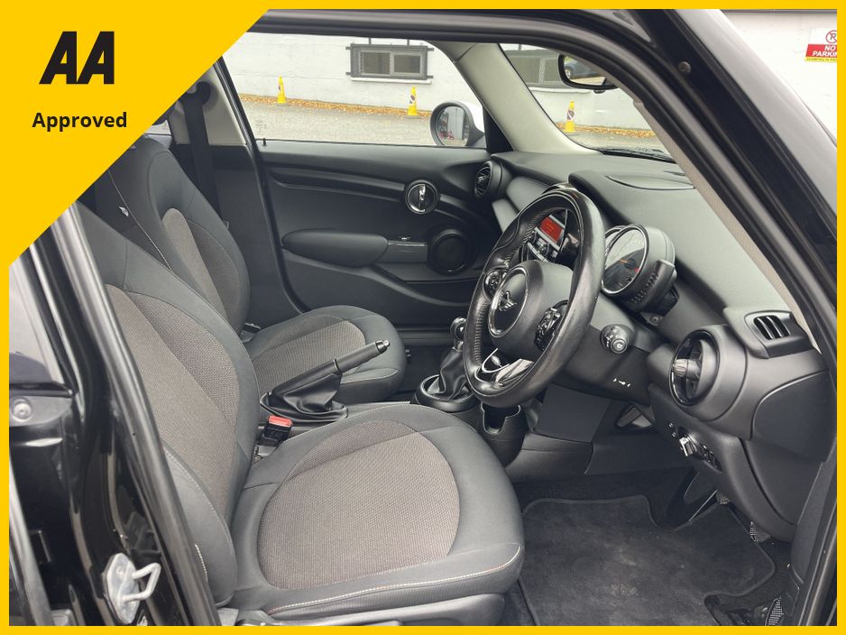 2016 Mini Hatch