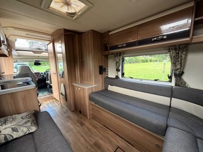 2016 BESSACARR 462 LOW PROFILE R.H.D 