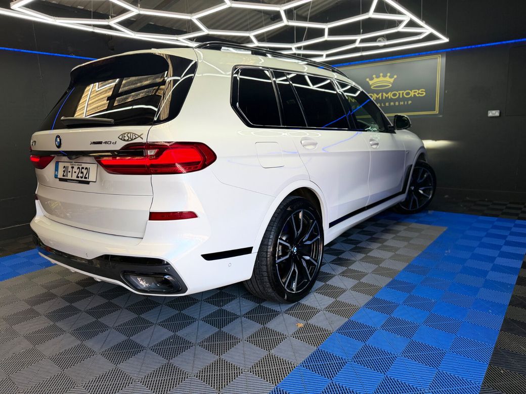 2021 BMW X7