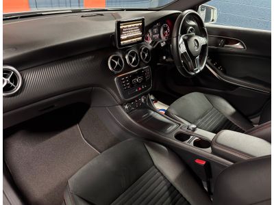 2015 Mercedes-Benz A 180